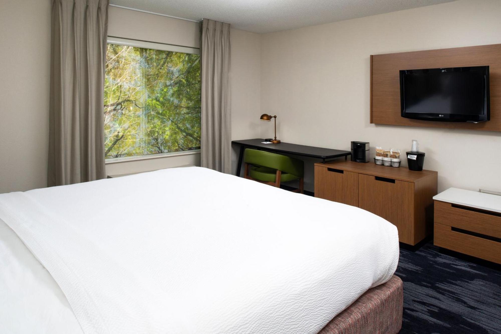 Fairfield Inn & Suites Greensboro Wendover Extérieur photo
