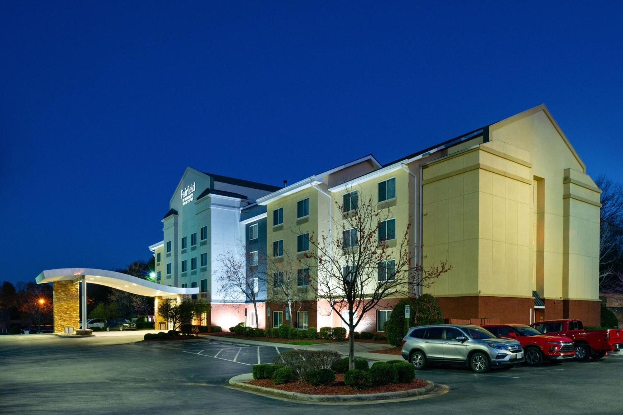 Fairfield Inn & Suites Greensboro Wendover Extérieur photo