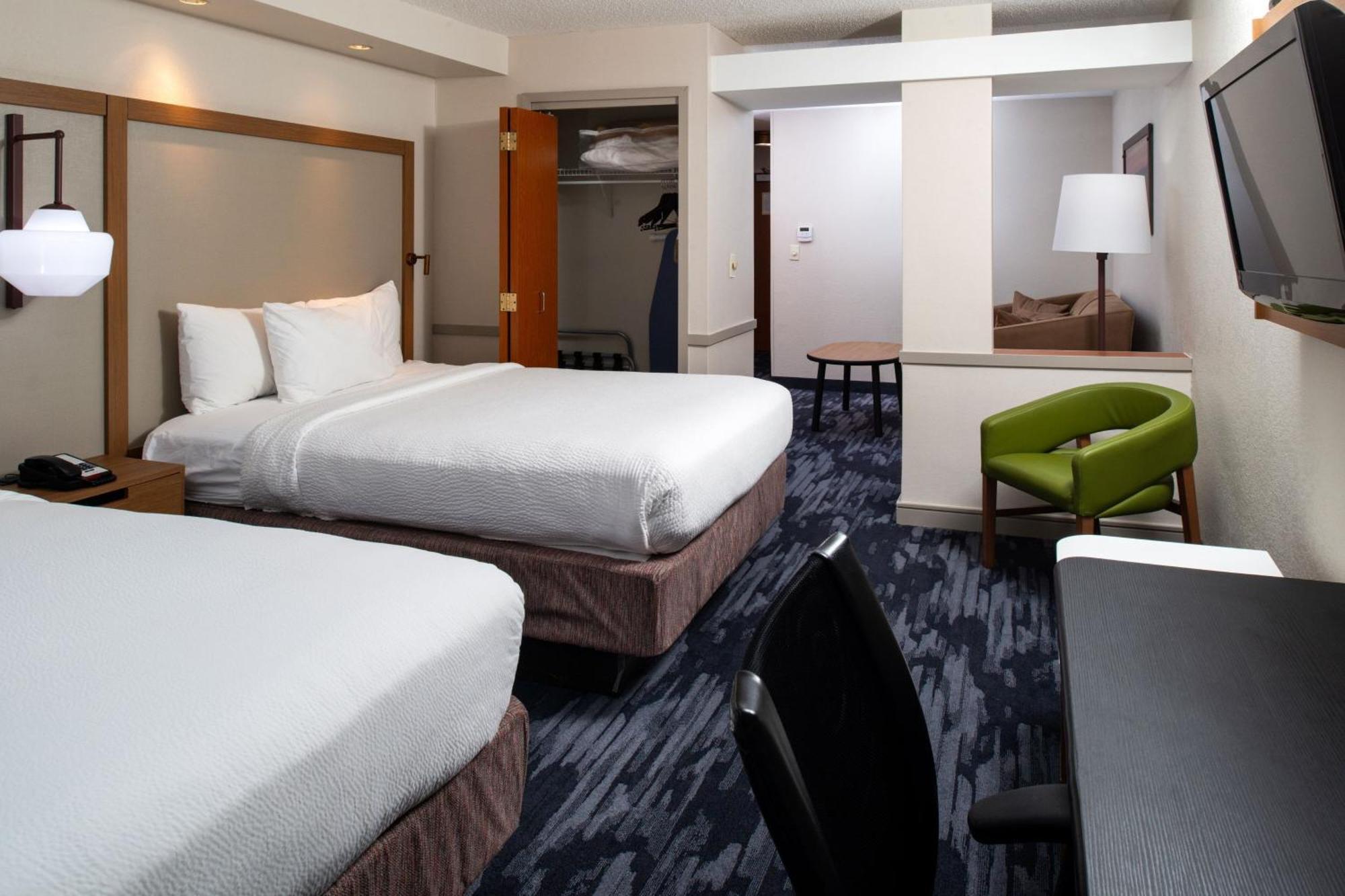 Fairfield Inn & Suites Greensboro Wendover Extérieur photo