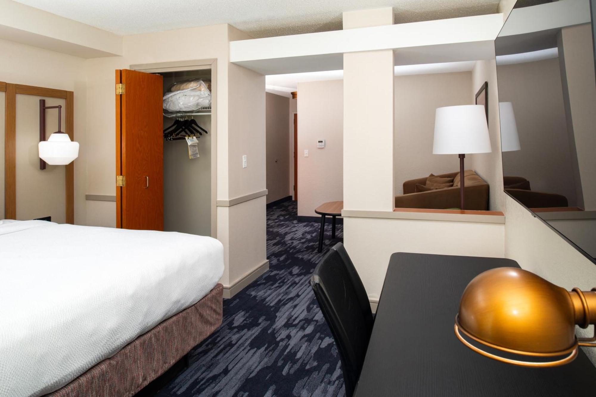 Fairfield Inn & Suites Greensboro Wendover Extérieur photo